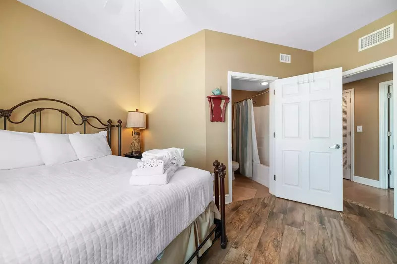 Crystal Shores West 1308