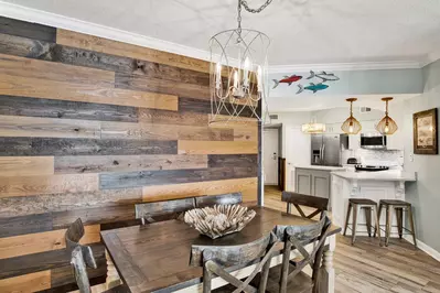 Summer House 1402A