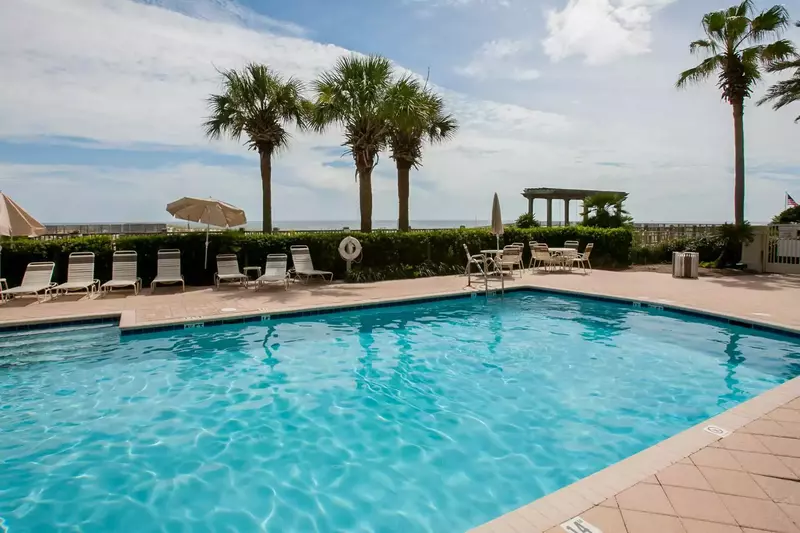 Pool looking towards beach and Gulf