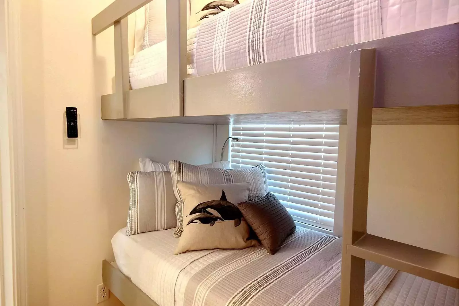 Guest room with set of bunks