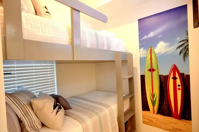 Twin bunk room