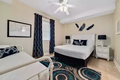 Regency Isle 1002