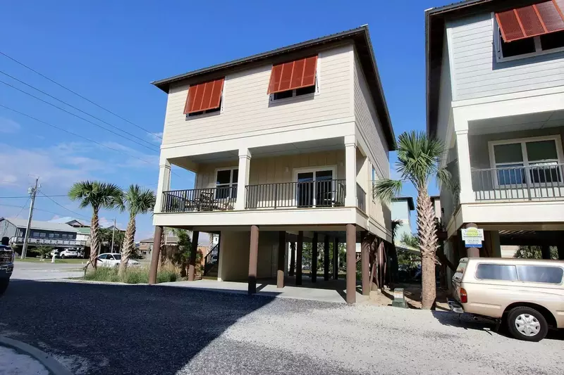 Front view of Ashore Thing