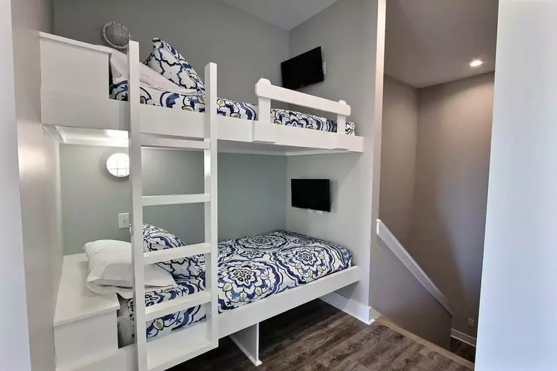 Built-in bunk beds w/TVs