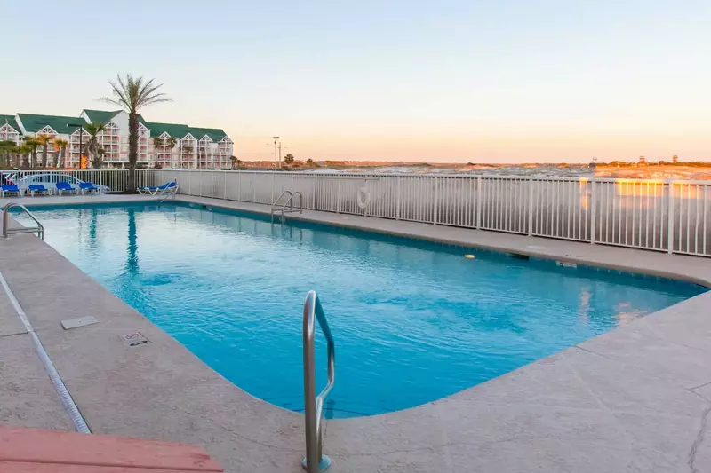 Community pool overlooking the beach/Gulf