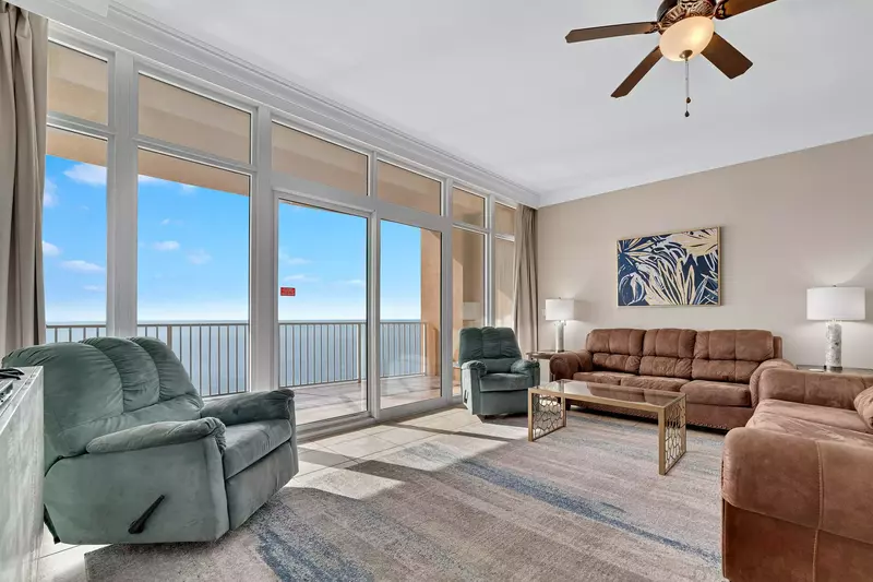 Phoenix Gulf Shores 2102