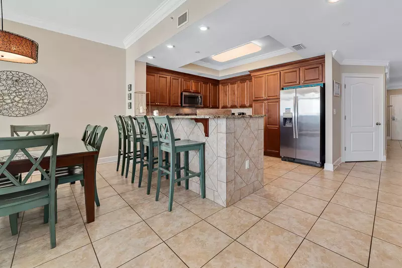 Phoenix Gulf Shores 2102