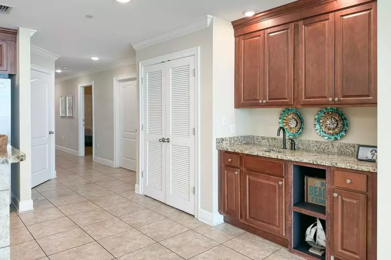 Phoenix Gulf Shores 2102