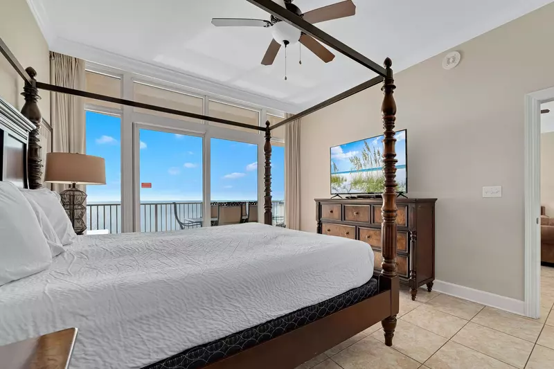 Phoenix Gulf Shores 2102