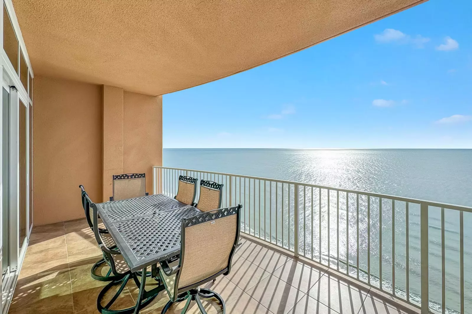 Phoenix Gulf Shores 2102