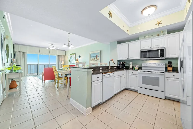 Crystal Shores West 605