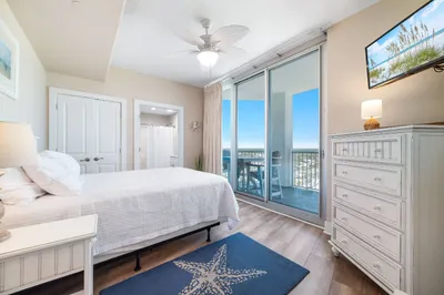 Island Tower 2401