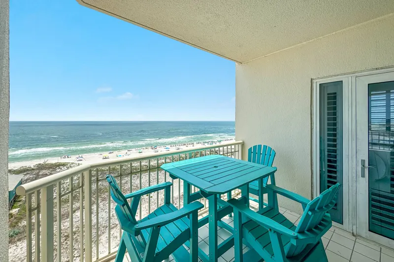 Beach Club A-801