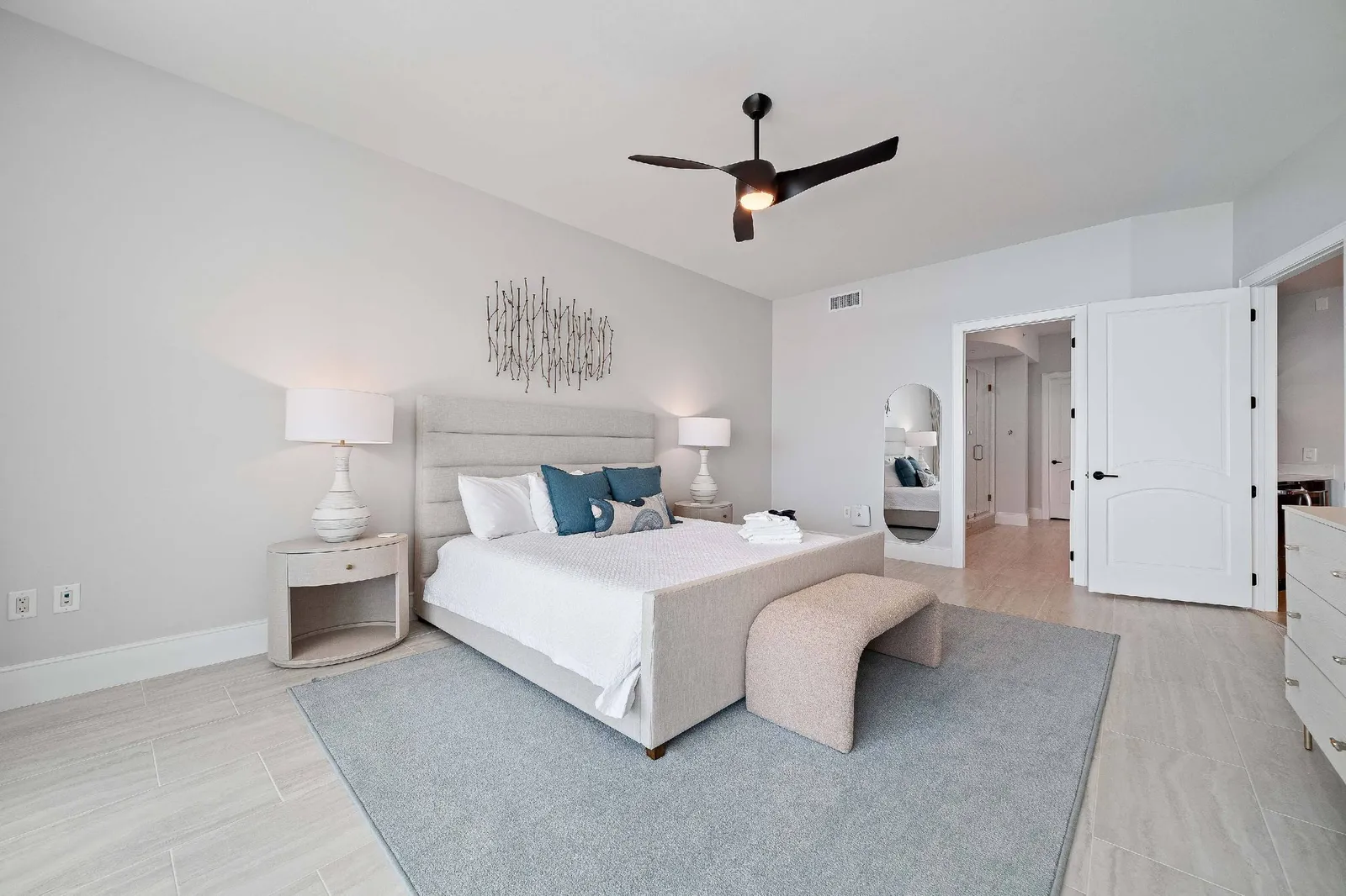 Turquoise Place C1507