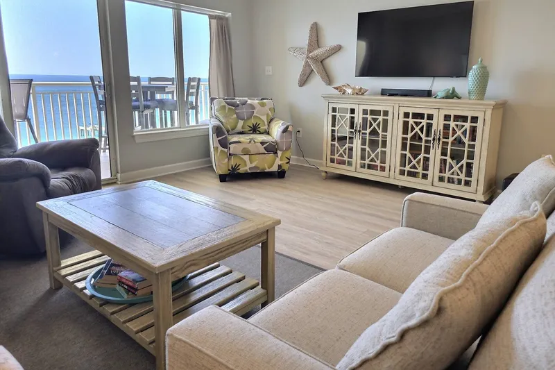 Admirals Quarters 1504