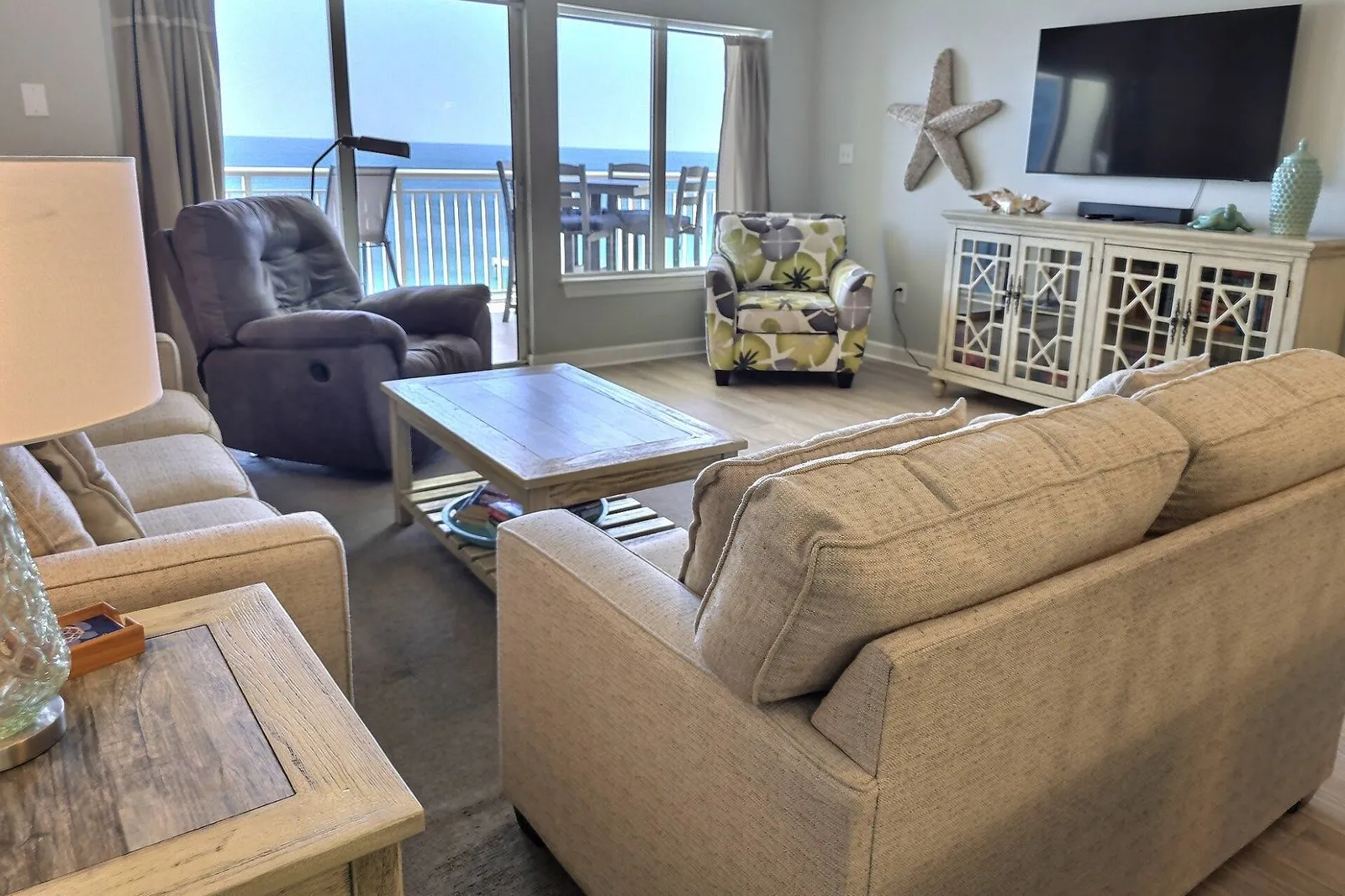 Admirals Quarters 1504