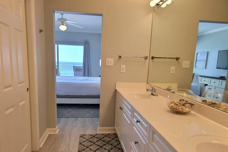 Admirals Quarters 1504