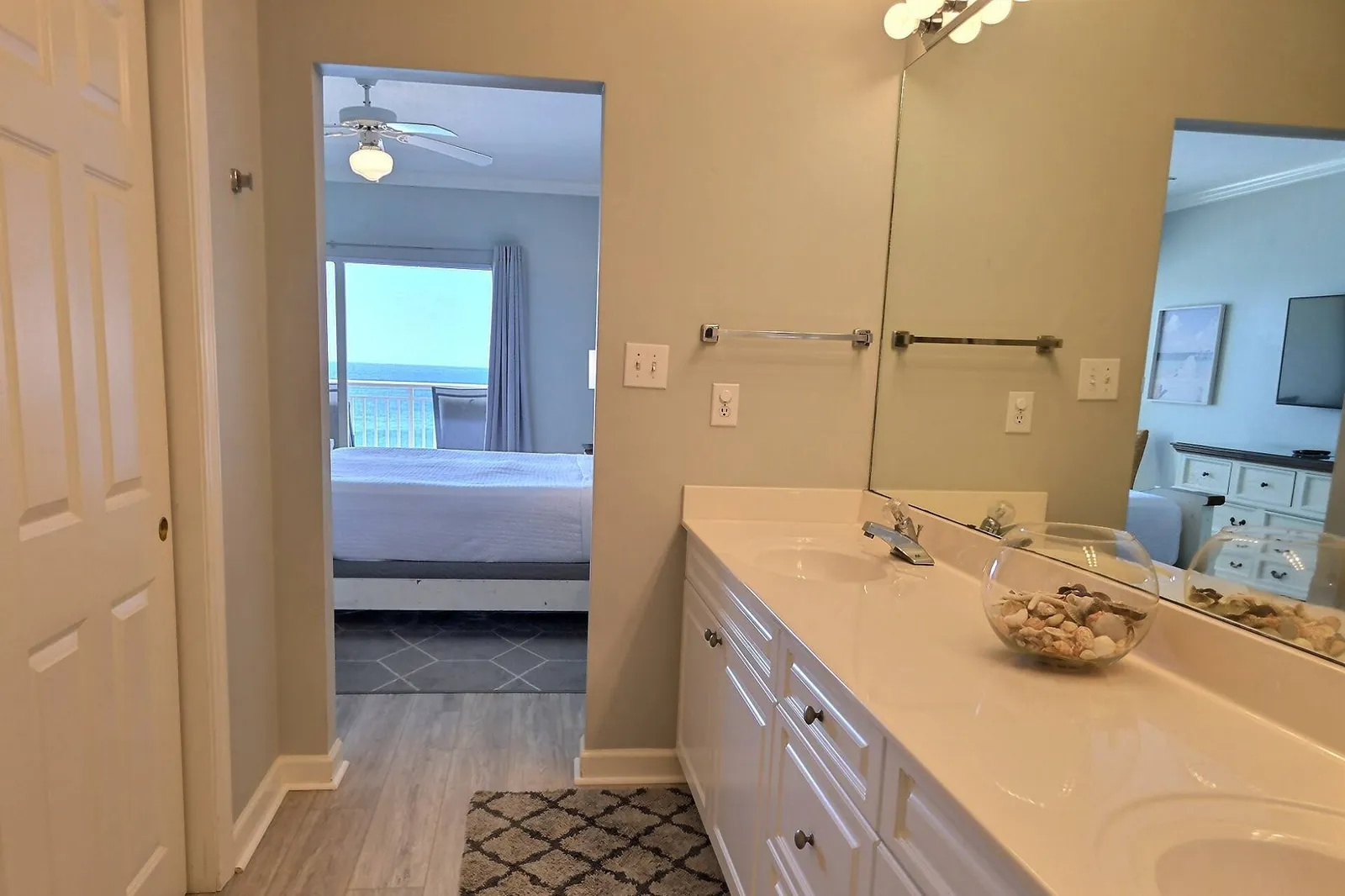 Admirals Quarters 1504