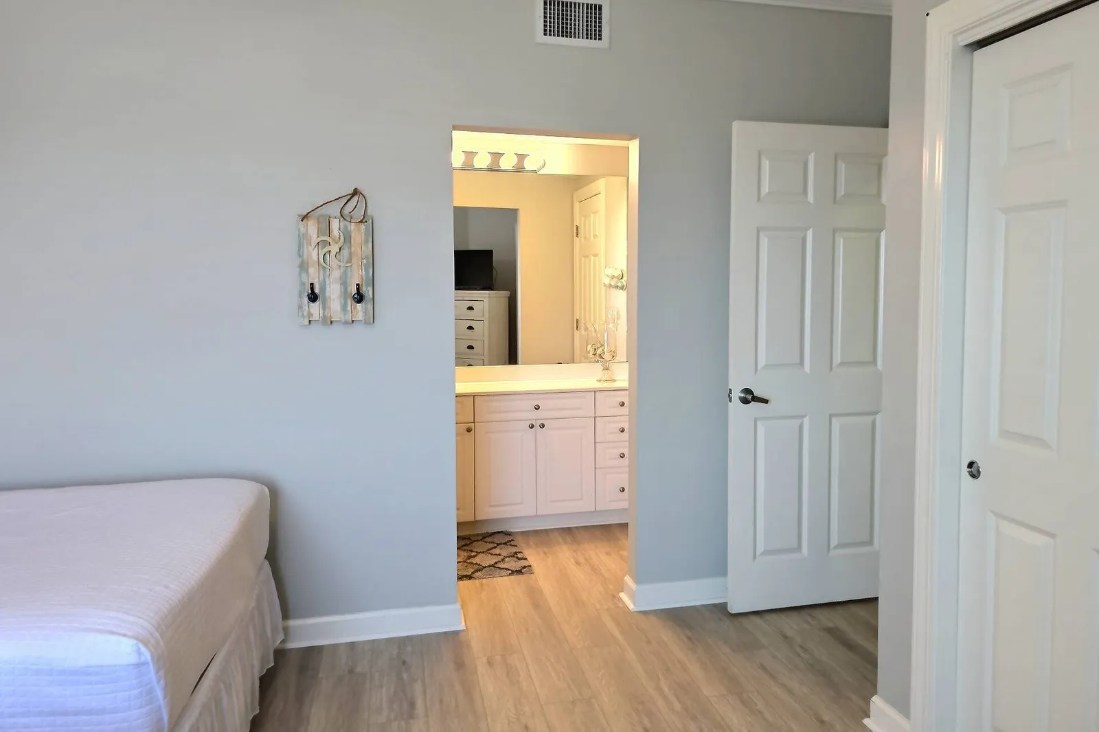 Admirals Quarters 1504