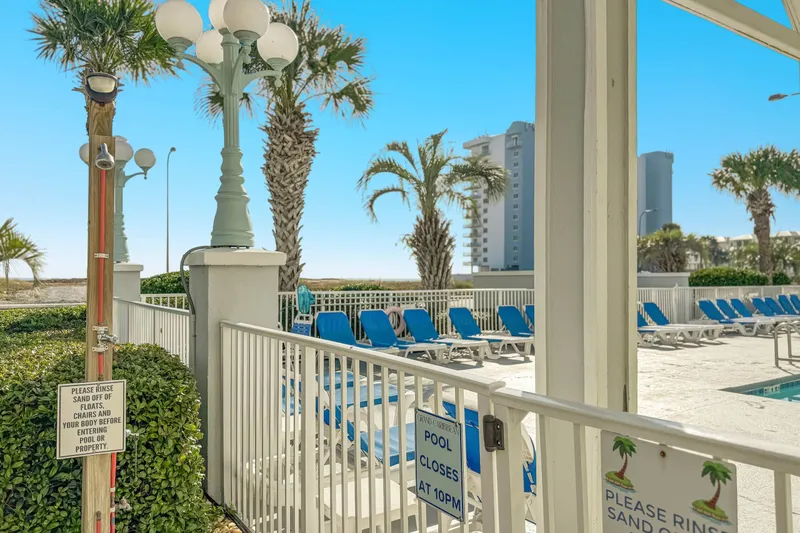 Grand Caribbean 301