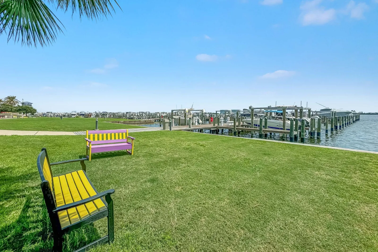 Phoenix on the Bay 1-1114