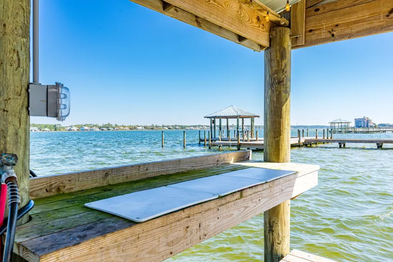 Lagoon Landing 301