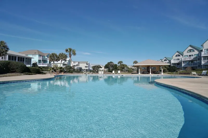 Community pool
