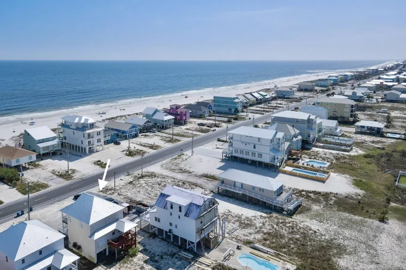 Location of Good Winds on West Beach Boulevard.