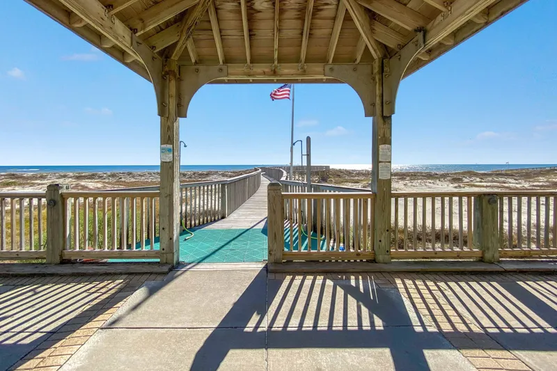 Beach Club C-509