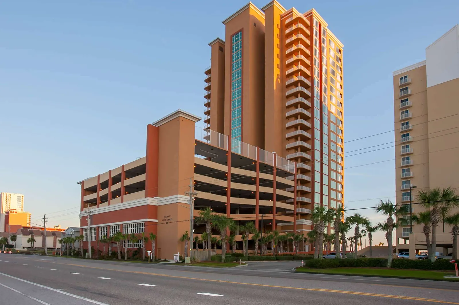 Phoenix Gulf Shores exterior