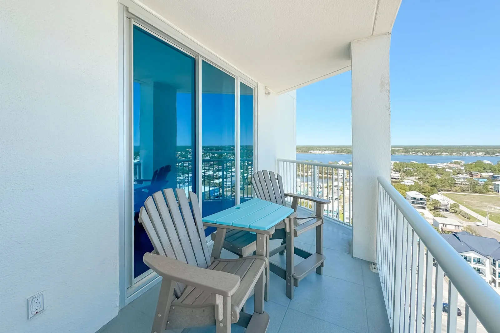 Island Tower 1701