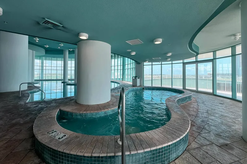 Turquoise Place C1507