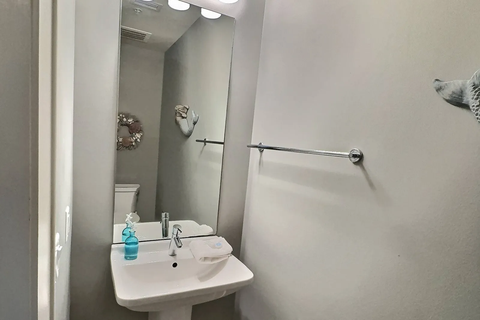 Turquoise Place C1308