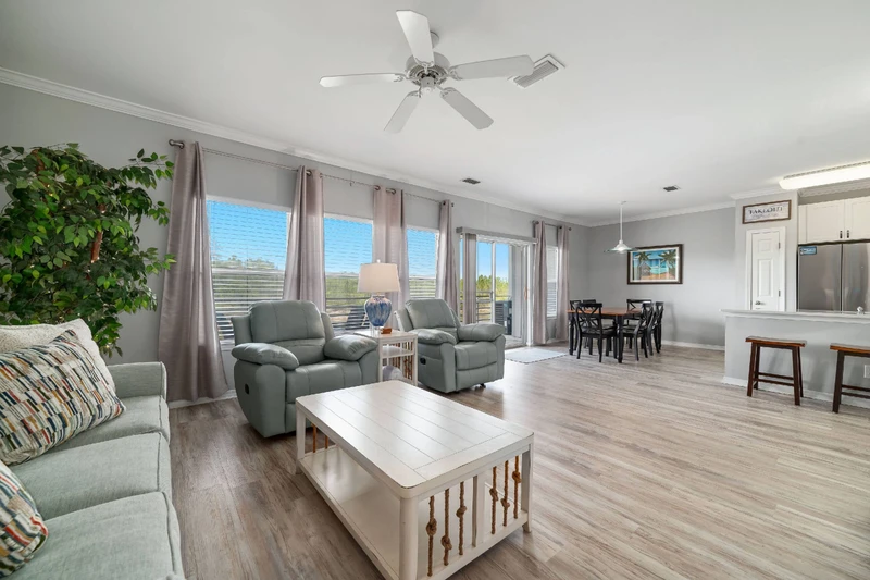 Romar Lakes 202A