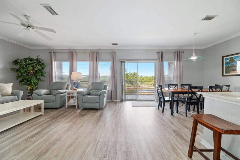 Romar Lakes 202A