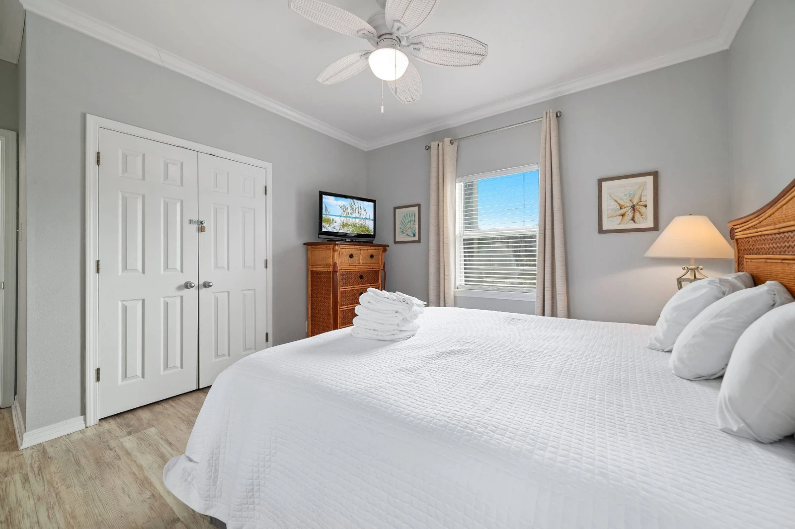 Romar Lakes 202A
