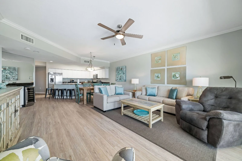 Admirals Quarters 1504