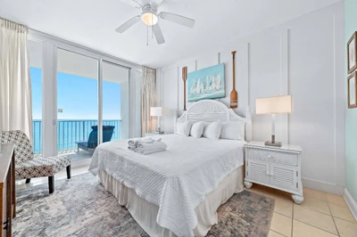 Lighthouse 1208