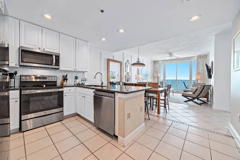 Lighthouse 1208