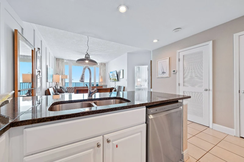Lighthouse 1208