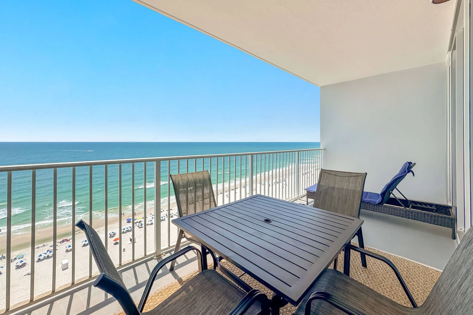 Lighthouse 1208