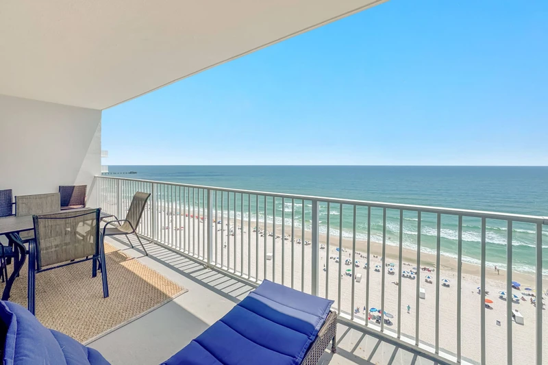 Lighthouse 1208