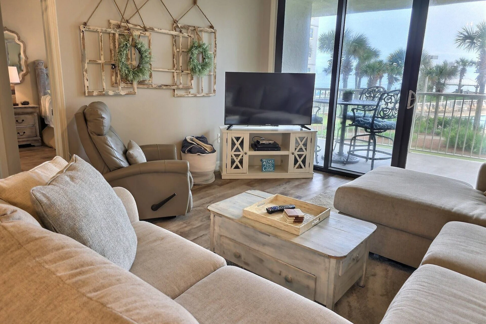 Seaside Beach and Racquet 5216