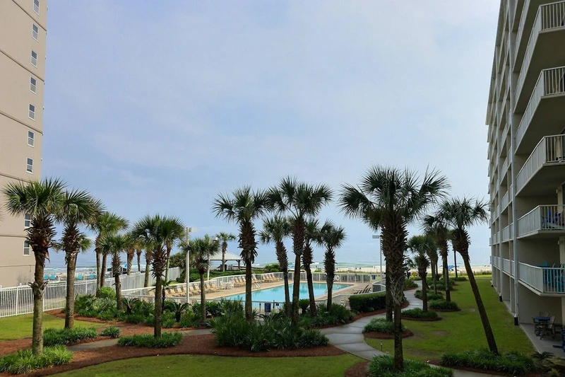 Seaside Beach and Racquet 5216