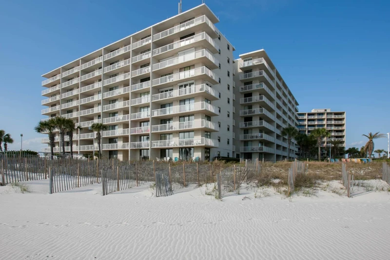 Seaside Beach and Racquet 5216