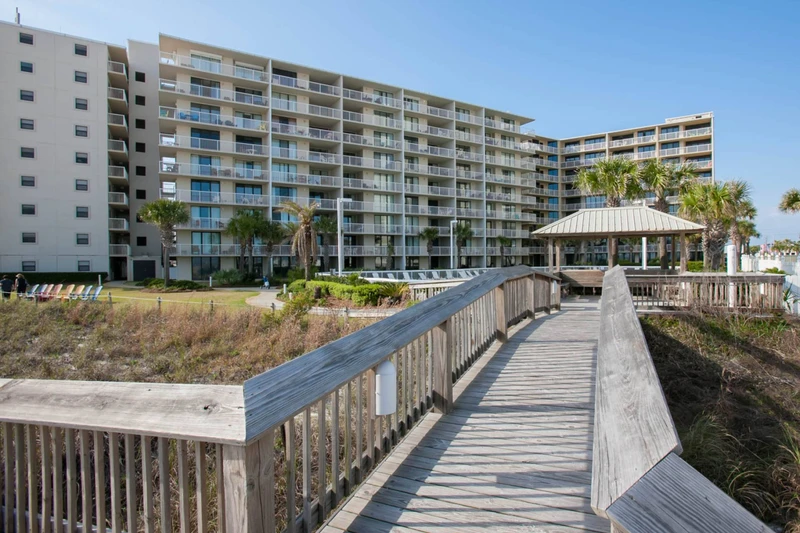 Seaside Beach and Racquet 5216