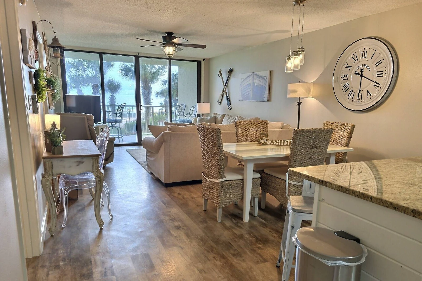 Seaside Beach and Racquet 5216