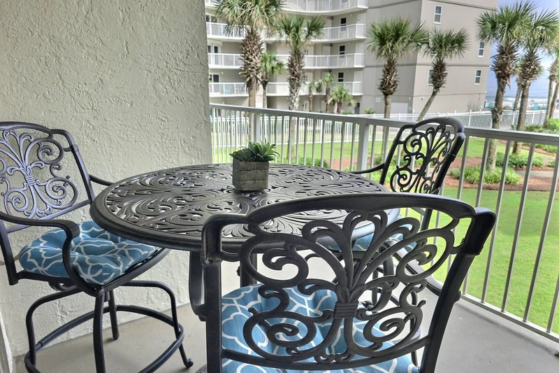 Seaside Beach and Racquet 5216
